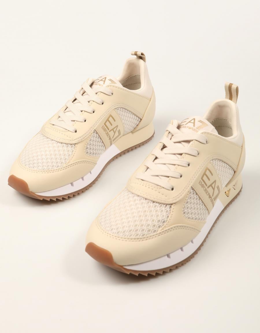 ZAPATILLAS ARMANI EA7 SNEAKER WHITE AF18610 en color Beige