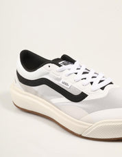 ZAPATILLAS VANS ULTRARANGE WHITE/BLACK VN000D60 en color Blanco