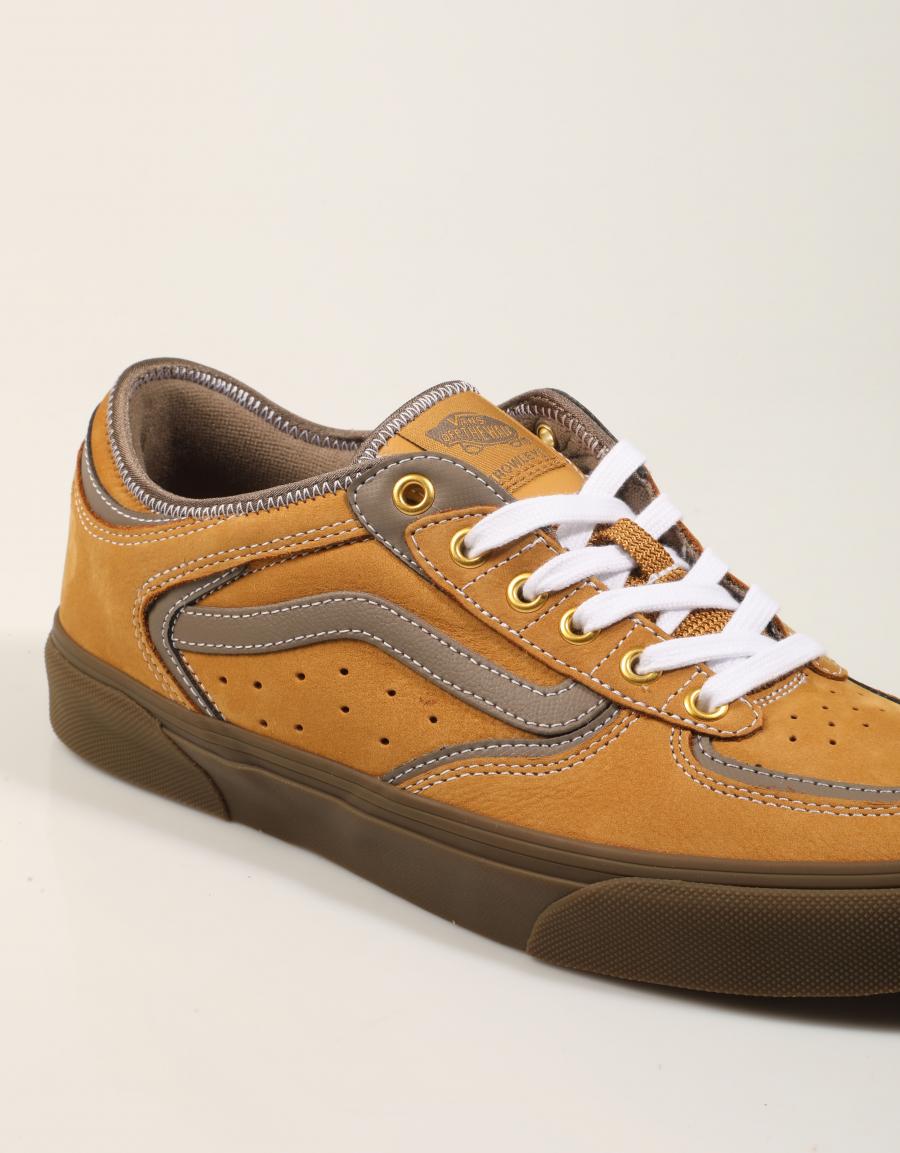 ZAPATILLAS VANS ROWLEY TAN VN000SF4 en color Cuero