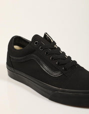 ZAPATILLAS VANS OLD SKOOL BLACK VN000D3H en color Negro