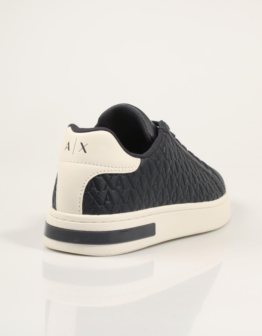 ZAPATILLAS ARMANI EXCHANGE LONDON NAVY AF11916 en color Azul marino