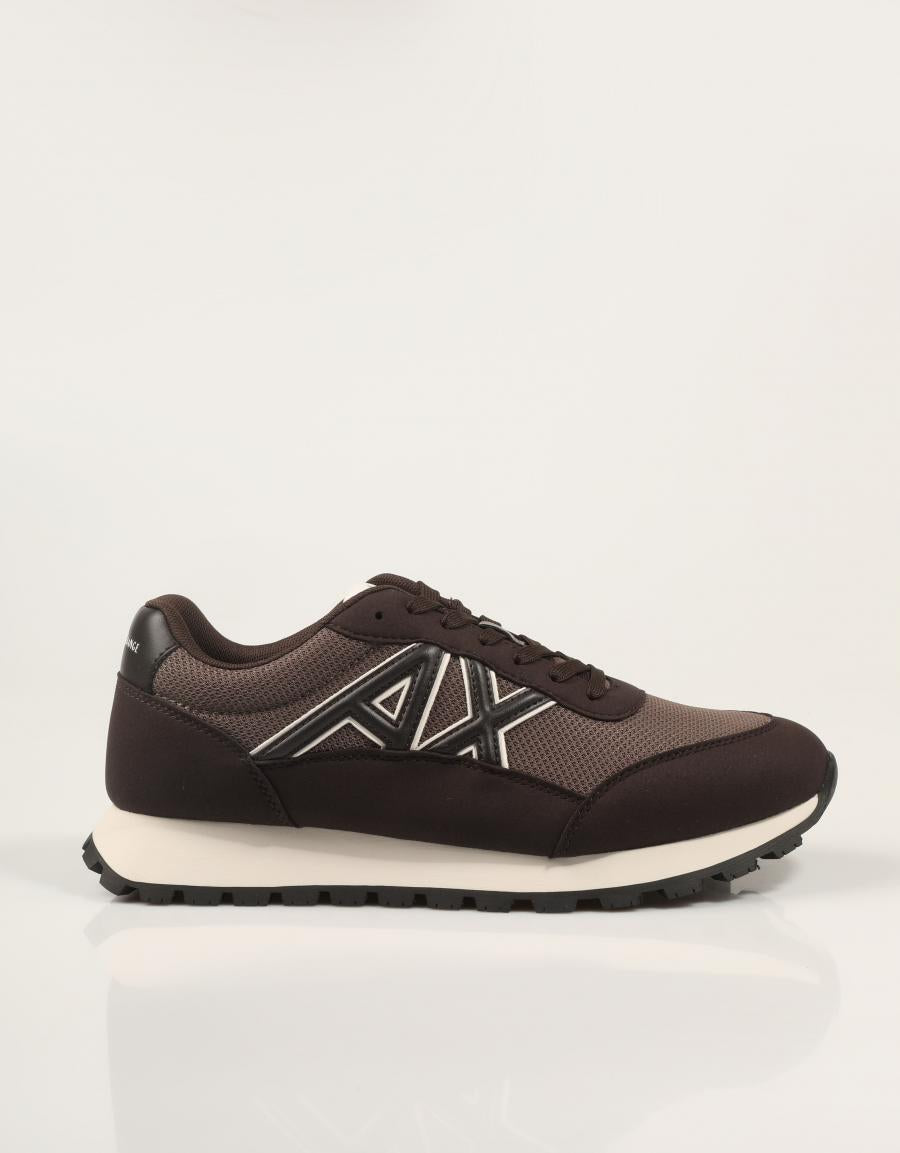 ZAPATILLAS ARMANI EXCHANGE DROP BROWN AF19388 en color Marron