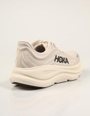 ZAPATILLAS HOKA BONDI 9 RIVER GREY 1162011 en color Taupe