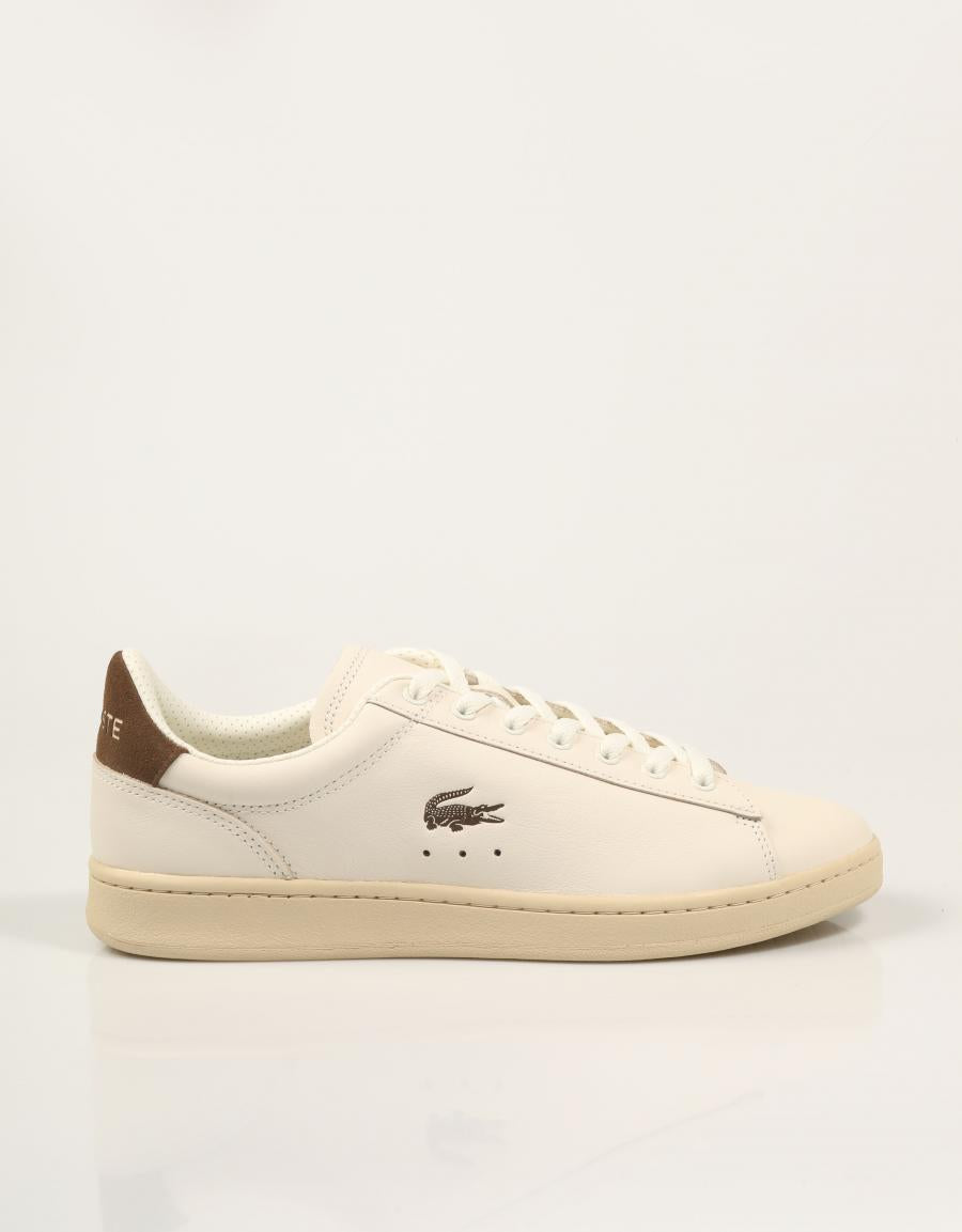 ZAPATILLAS LACOSTE CARNABY OFF WHITE 52SMA0146 en color Blanco