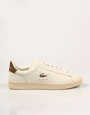 ZAPATILLAS LACOSTE CARNABY OFF WHITE 52SMA0146 en color Blanco