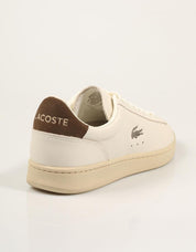 ZAPATILLAS LACOSTE CARNABY OFF WHITE 52SMA0146 en color Blanco