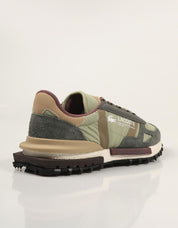 ZAPATILLAS LACOSTE ELITE ACTIVE GRY/KHK 52SMA0087 en color Kaki