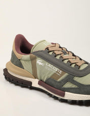 ZAPATILLAS LACOSTE ELITE ACTIVE GRY/KHK 52SMA0087 en color Kaki