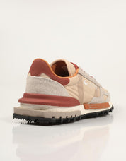 ZAPATILLAS LACOSTE ELITE ACTIVE GRY/LT TAN 52SFA0077 en color Beige