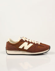 ZAPATILLAS NEW BALANCE U471 3G5 en color Cuero