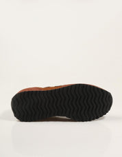 ZAPATILLAS NEW BALANCE U471 3G5 en color Cuero
