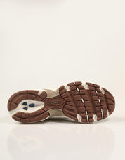 ZAPATILLAS NEW BALANCE U530 COB en color Beige