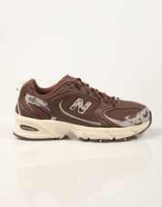 ZAPATILLAS NEW BALANCE U530 MLA en color Marron