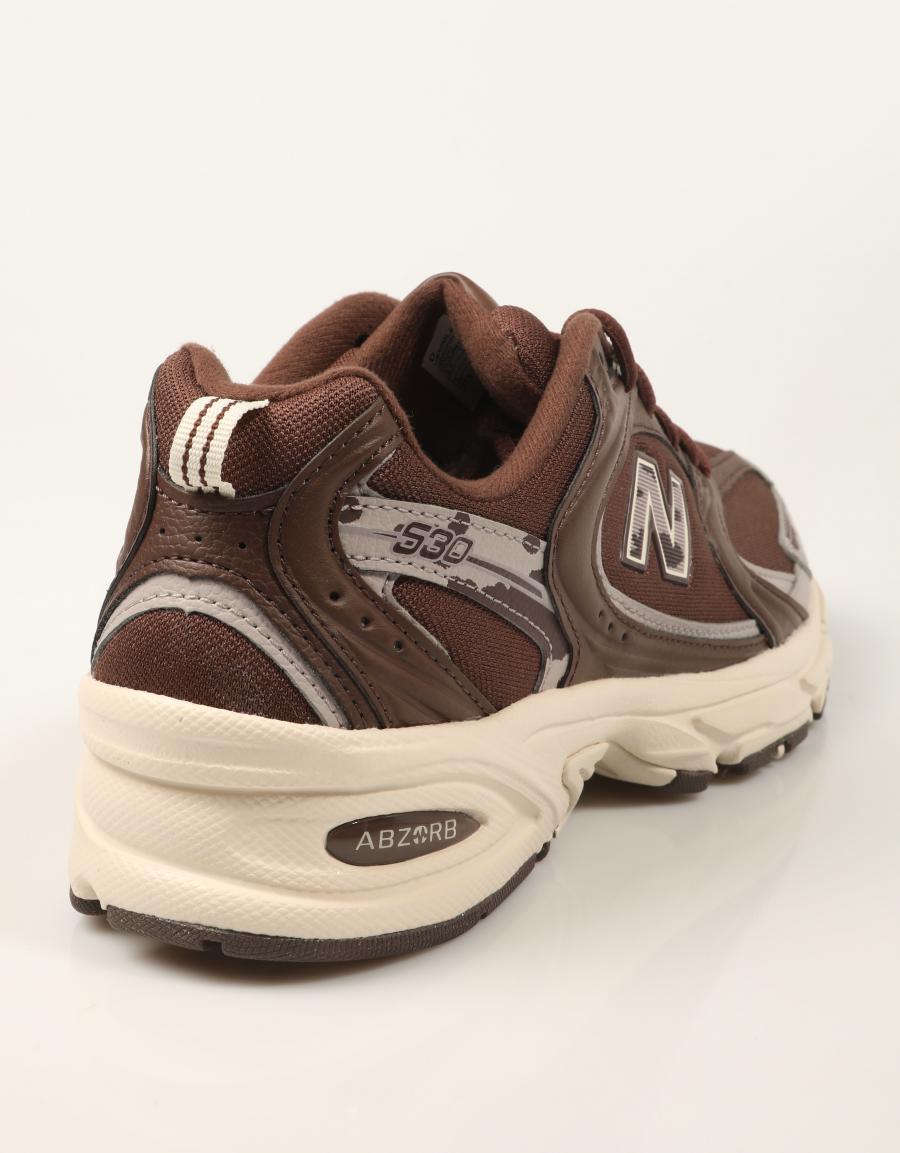 ZAPATILLAS NEW BALANCE U530 MLA en color Marron