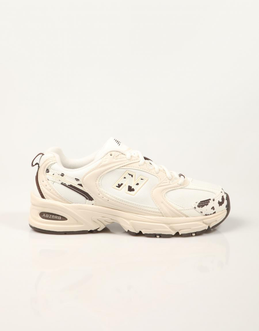 ZAPATILLAS NEW BALANCE U530 MLB en color Hielo