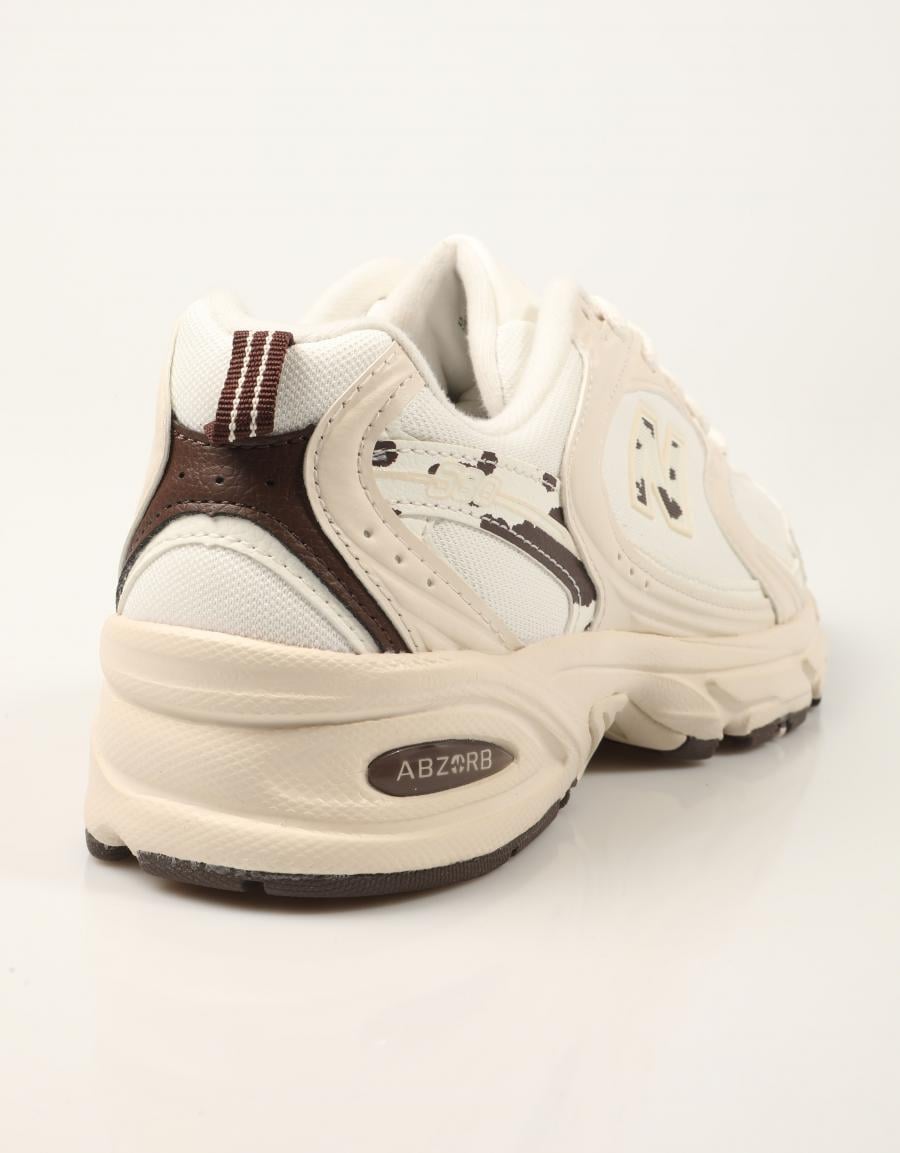 ZAPATILLAS NEW BALANCE U530 MLB en color Hielo