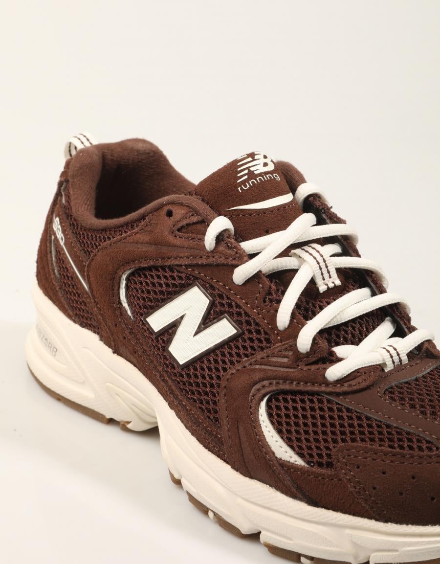ZAPATILLAS NEW BALANCE U530 SCW en color Marron