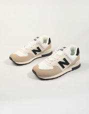 ZAPATILLAS NEW BALANCE U574 6SG en color Hielo