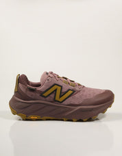 ZAPATILLAS NEW BALANCE WHIG 5G3 en color Morado