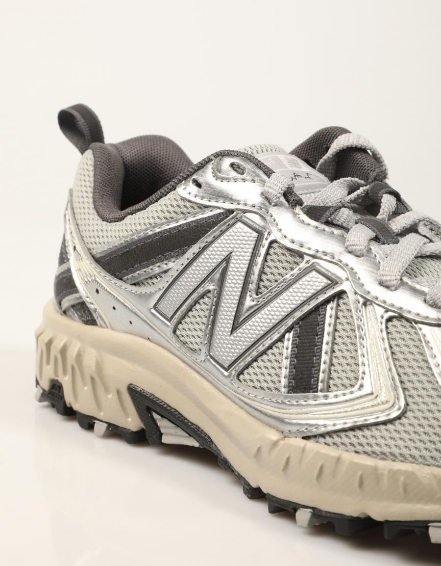 ZAPATILLAS NEW BALANCE MT510 KR5 en color Gris