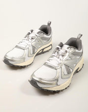 ZAPATILLAS NEW BALANCE MT510 KM5 en color Gris