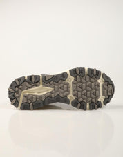 ZAPATILLAS NEW BALANCE MT510 KM5 en color Gris