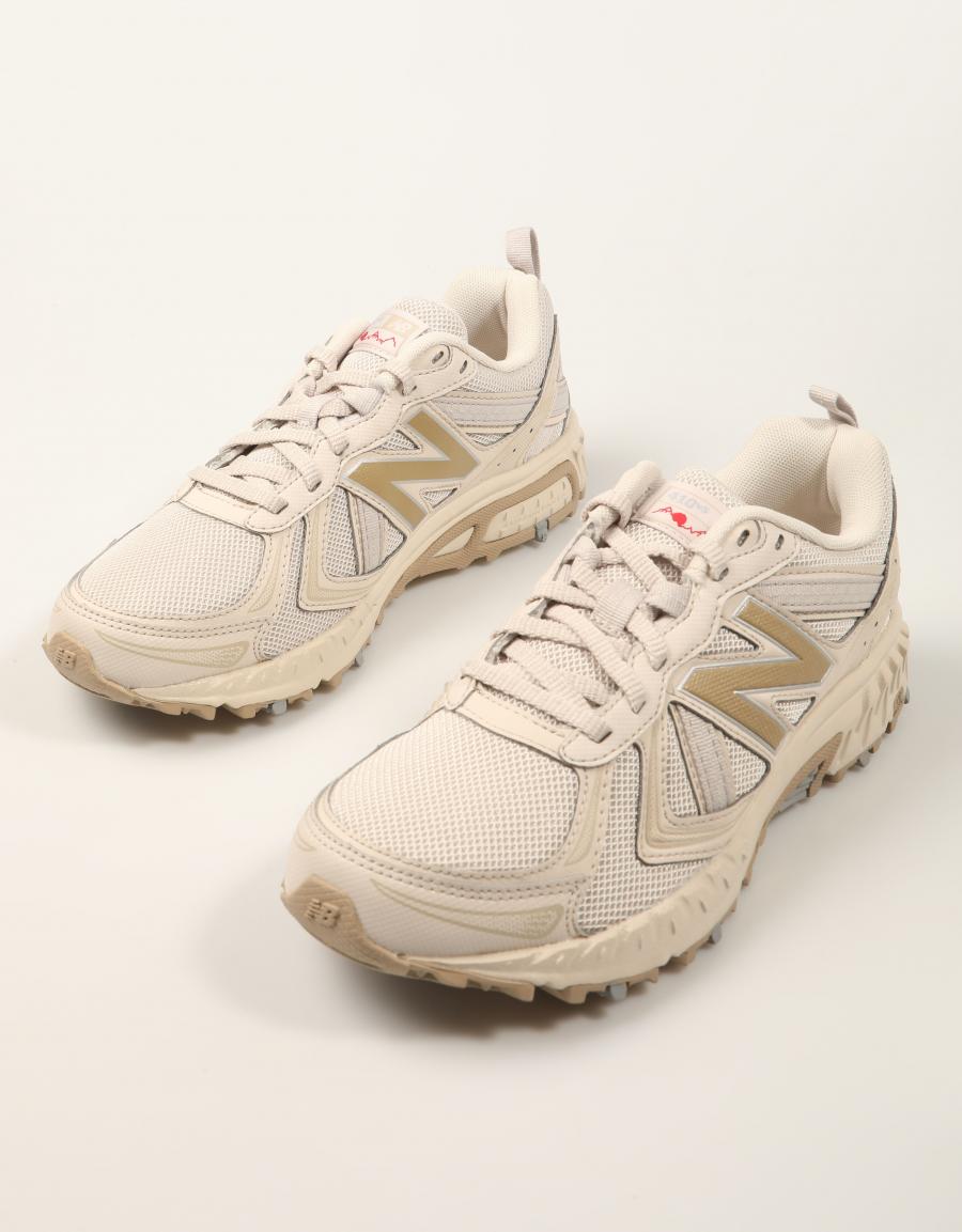 ZAPATILLAS NEW BALANCE MT510 KS5 en color Gris