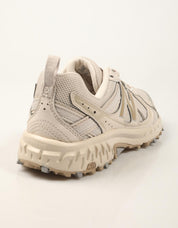 ZAPATILLAS NEW BALANCE MT510 KS5 en color Gris