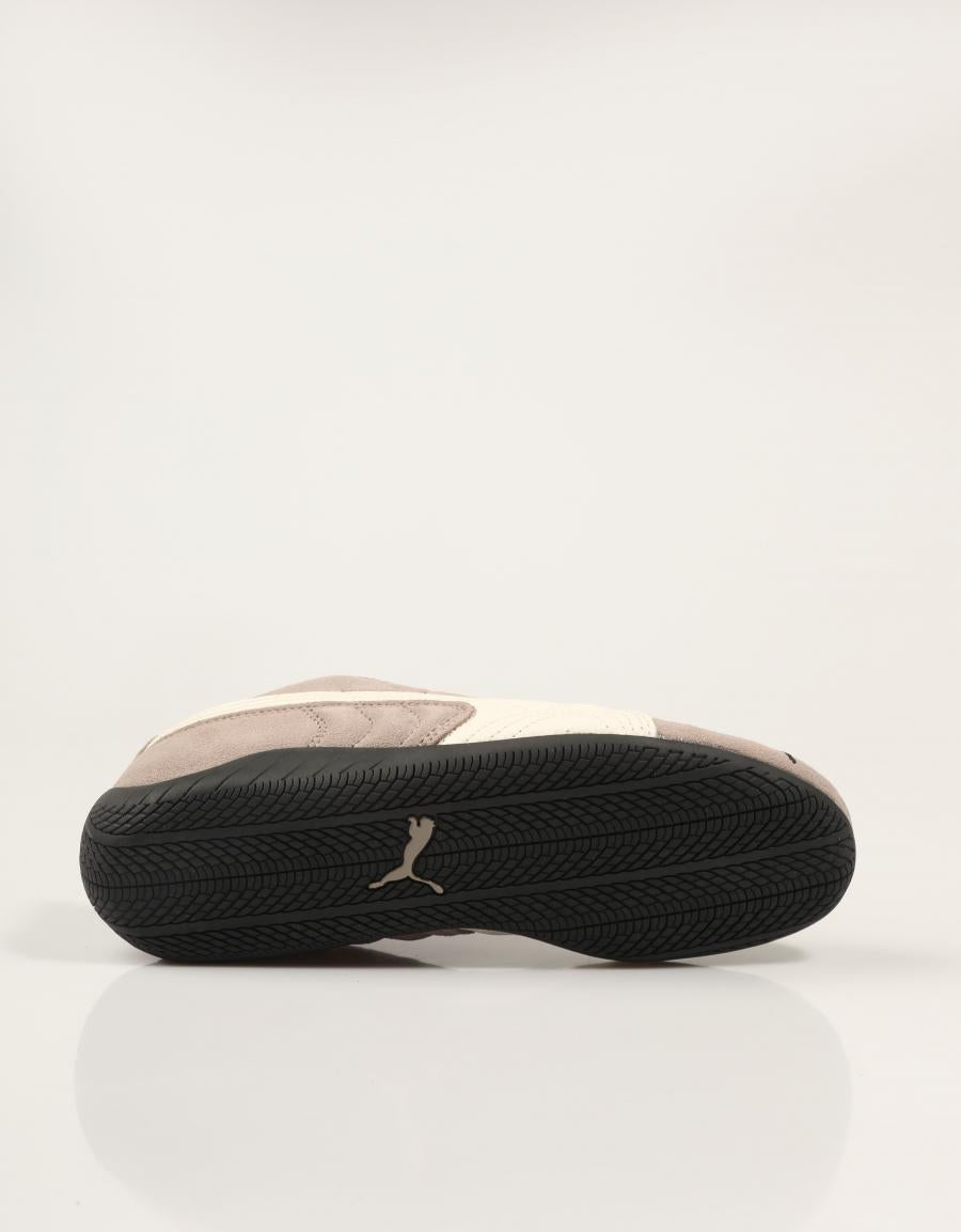 ZAPATILLAS PUMA SPEEDCAT TAUPE 406329 85 en color Taupe