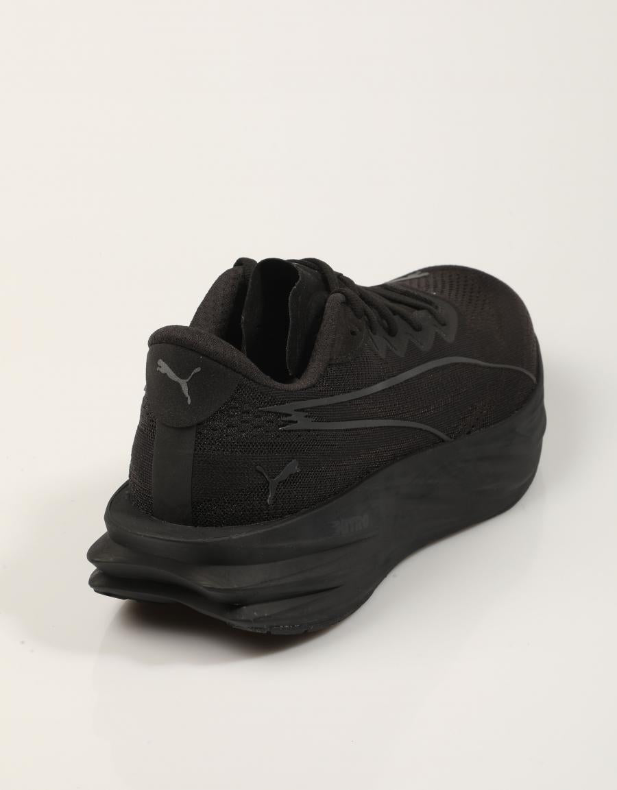 ZAPATILLAS PUMA DEVIATE PURE BLACK 313904 02 en color Negro