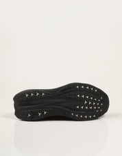 ZAPATILLAS PUMA DEVIATE PURE BLACK 313904 02 en color Negro