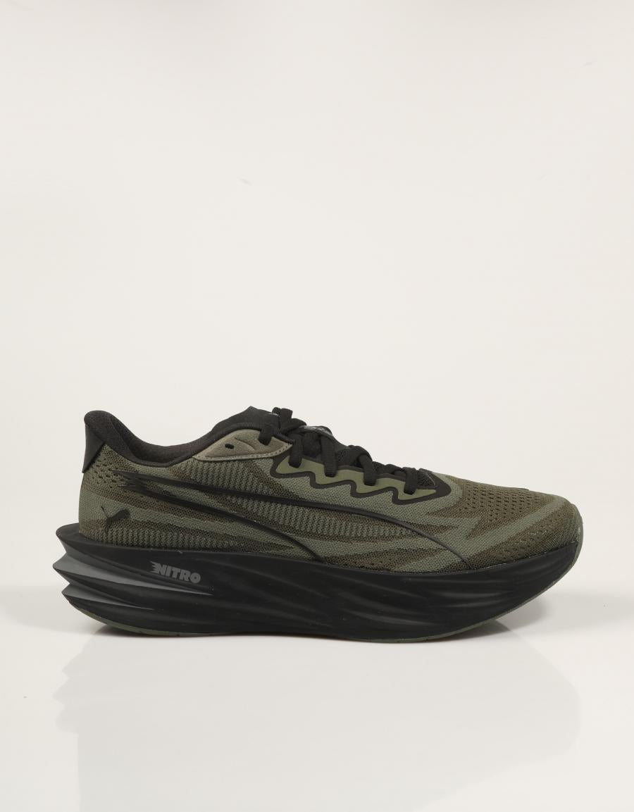 ZAPATILLAS PUMA DEVIATE PURE OLIVE 313904 23 en color Kaki