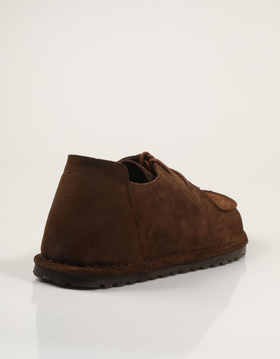 ZAPATOS BIRKENSTOCK UTTI CARAFE 1033136 en color Marron