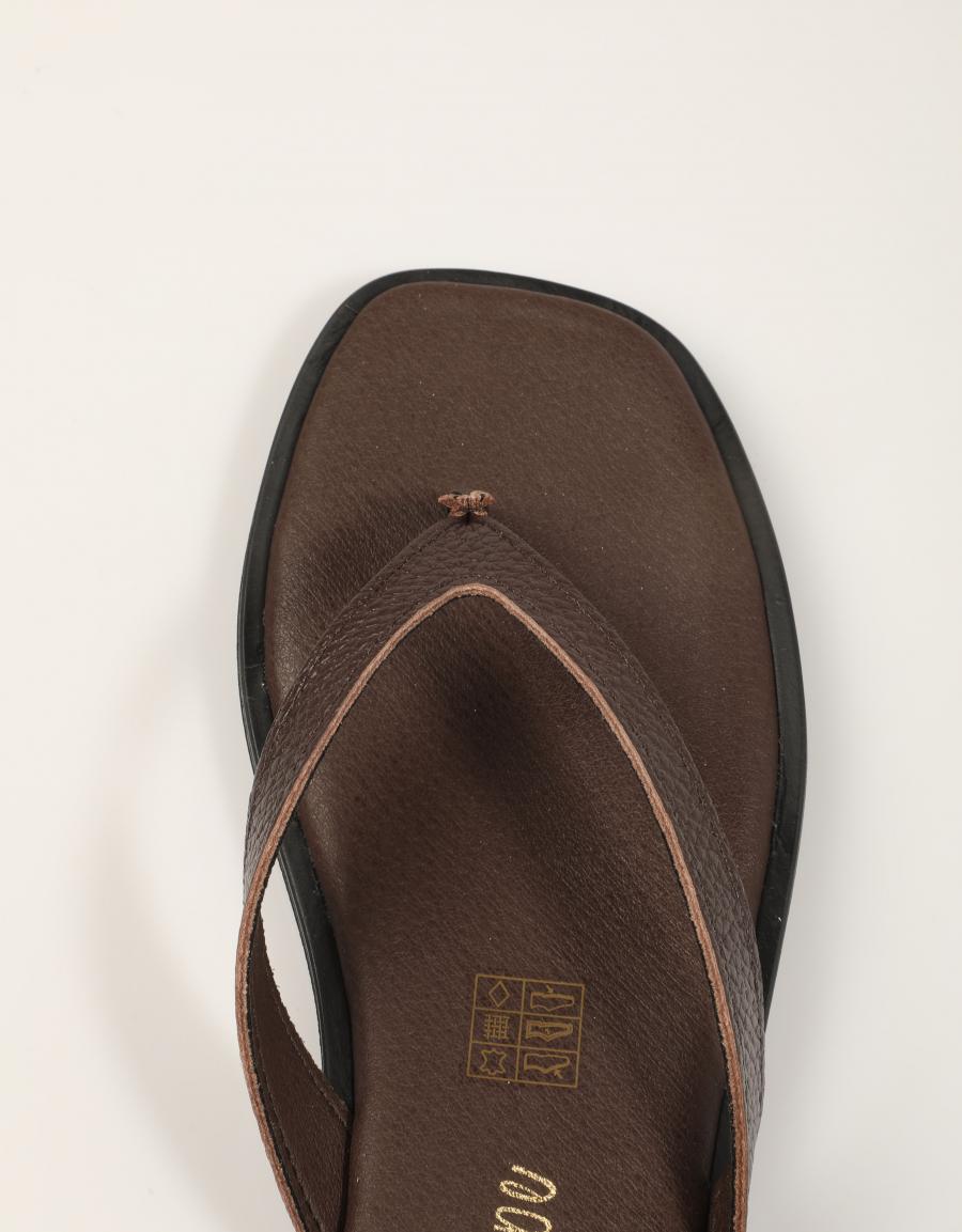 SANDALIAS REBECCA HOPE ESCLAVA MARRÓN en color Marron