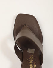 SANDALIAS REBECCA HOPE ESCLAVA CUÑA MARRÓN en color Marron