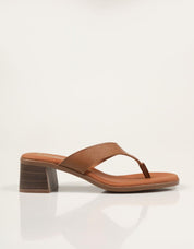 SANDALIAS REBECCA HOPE ESCLAVA TACÓN ROBLE en color Cuero