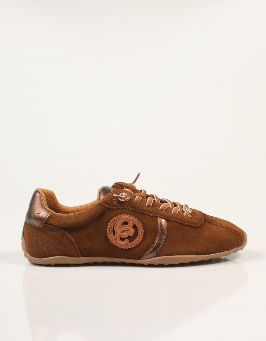 ZAPATILLAS CARMELA ZAPATILLA CAMEL en color Cuero
