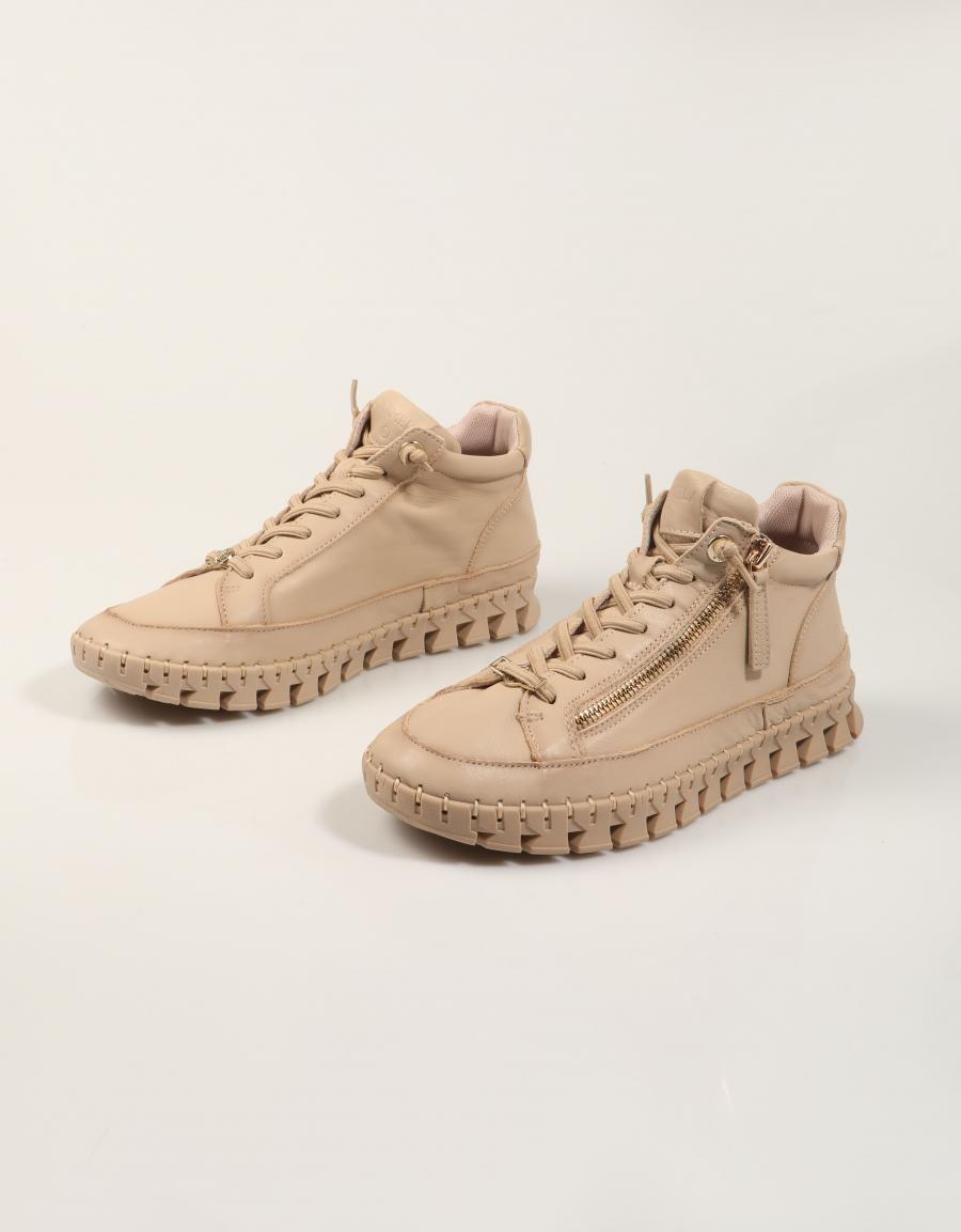 ZAPATILLAS CARMELA BOTIN BEIGE en color Beige