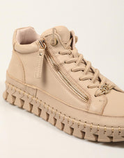 ZAPATILLAS CARMELA BOTIN BEIGE en color Beige