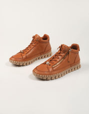 ZAPATILLAS CARMELA BOTIN CREMALLERA CAMEL en color Cuero