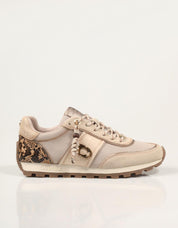 ZAPATILLAS CARMELA ZAPATILLA BEIGE en color Beige
