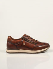 ZAPATOS SPORT CARMELA ZAPATILLA CAMEL en color Cuero