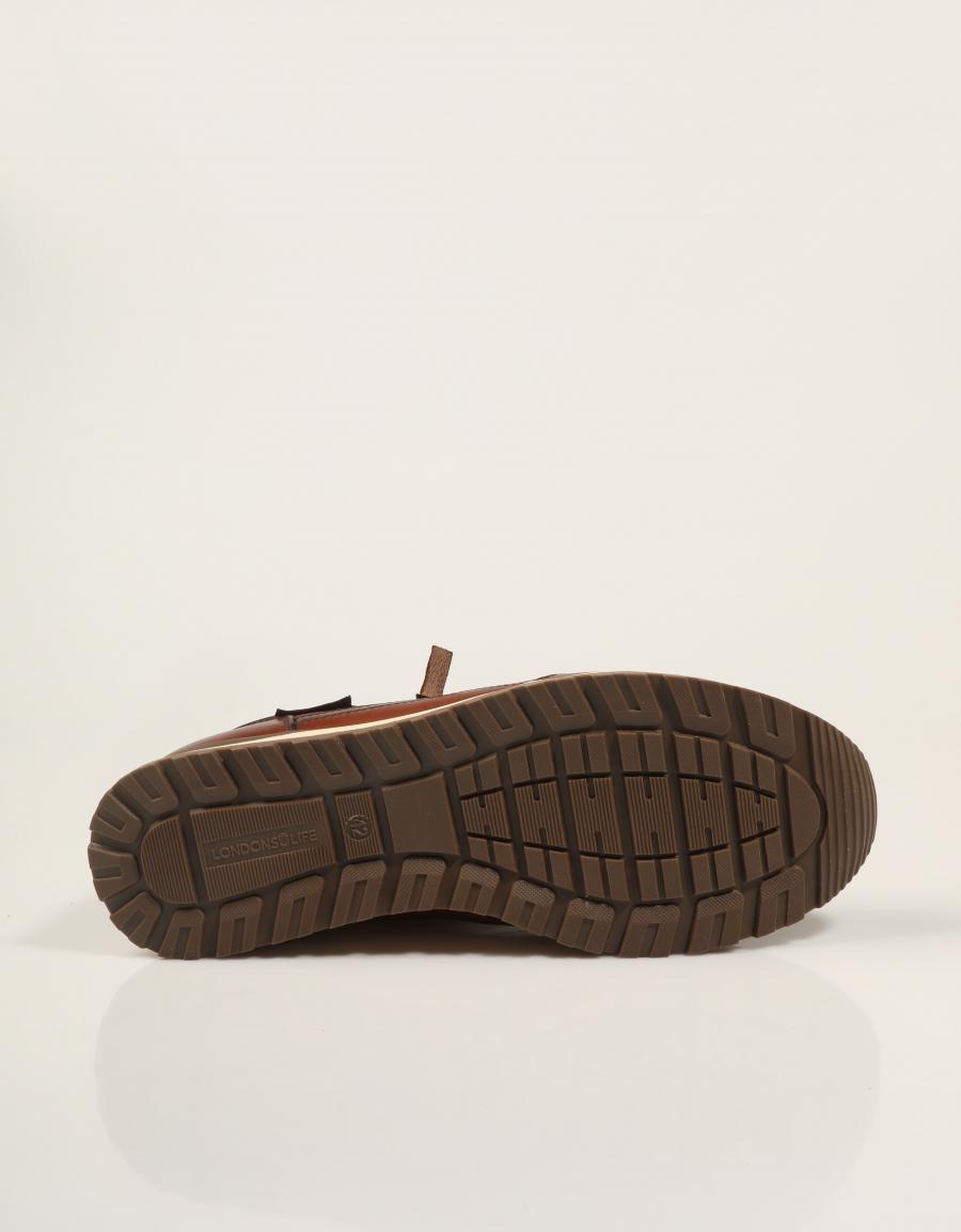 ZAPATOS SPORT CARMELA ZAPATILLA CAMEL en color Cuero