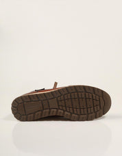 ZAPATOS SPORT CARMELA ZAPATILLA CAMEL en color Cuero