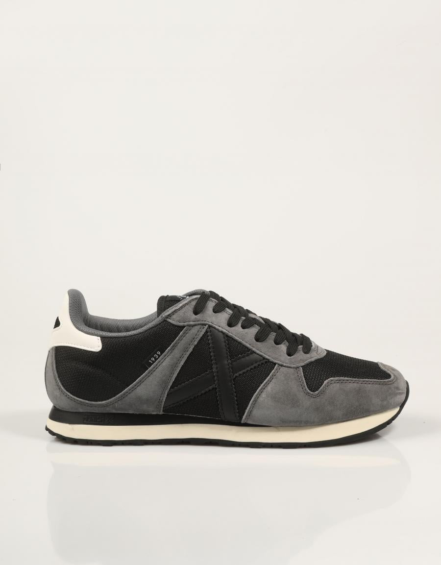 ZAPATILLAS MUNICH MASSANA BLACK 8620619 en color Negro