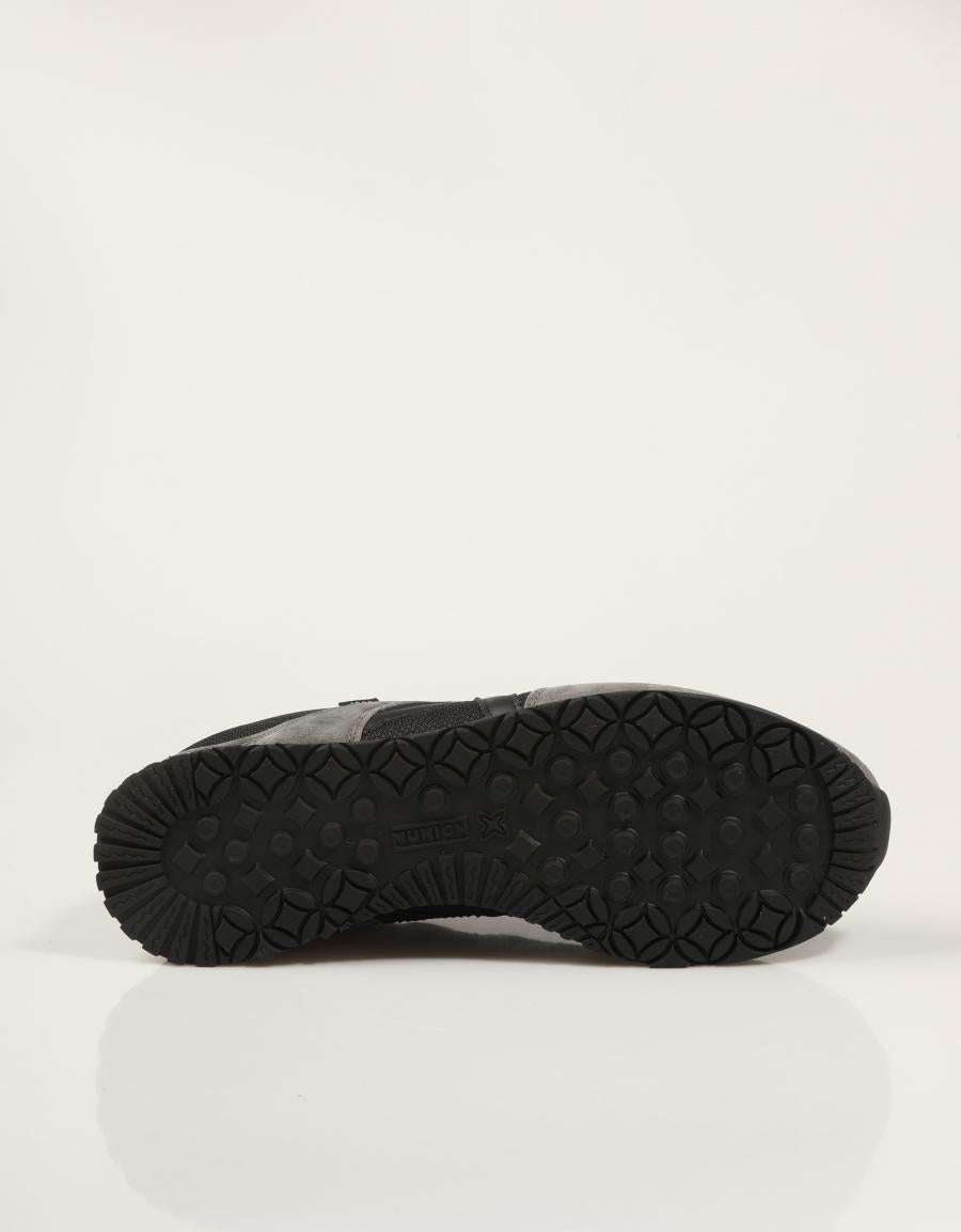 ZAPATILLAS MUNICH MASSANA BLACK 8620619 en color Negro