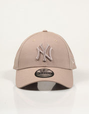GORRA NEW ERA NEW YORK YANKEES ABRABR 60675512 en color Beige