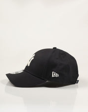 GORRA NEW ERA NEW YORK YANKEES NVY 60915927 en color Azul marino