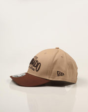 GORRA NEW ERA 940MC CAMCHS 60960250 en color Beige