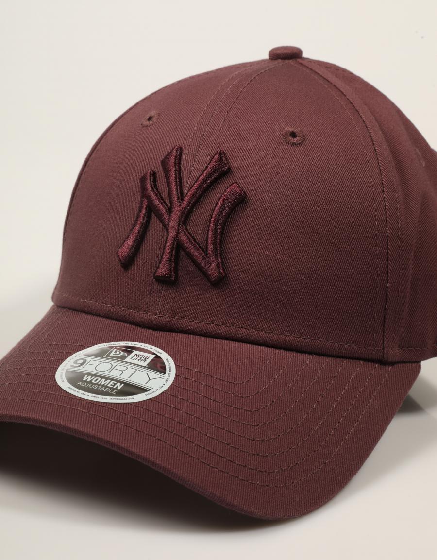 GORRA NEW ERA 940 DMV 60960311 en color Marron
